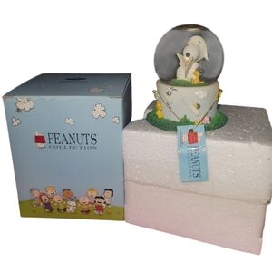 Peanuts Collection Snoopy Snow Globe - VINTAGE